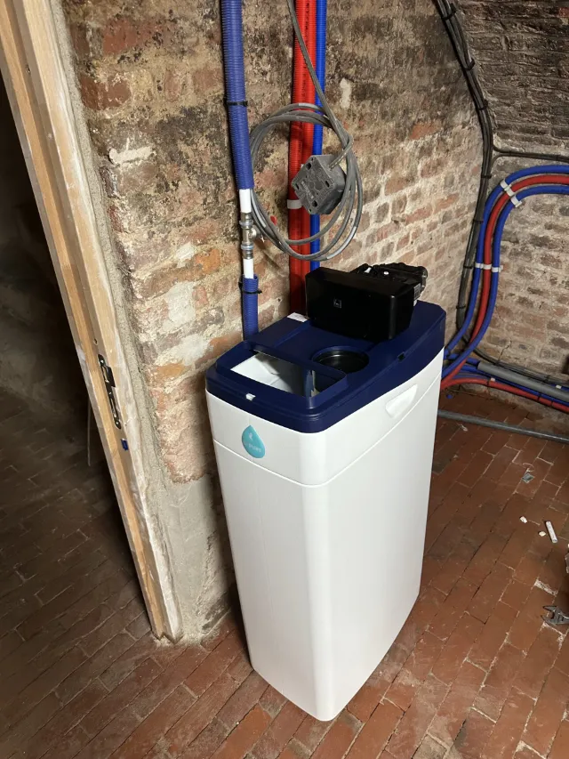 Salle de bain rénovée avec douche